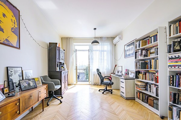Продам двухкомнатную (2-комн.) квартиру, Хамовнический Вал ул, 16, Москва г