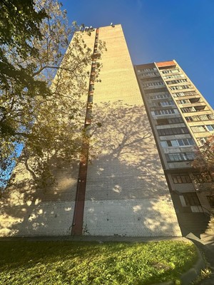 Сдам 2-комн. в 6-комн. квартире, Машиностроителей ул, 3, Колпино г