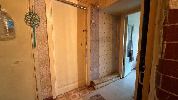 Продам комнату в 2-комн. квартире, Мира б-р, 7, Миасс г