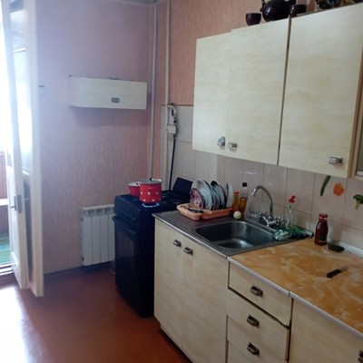 Продам двухкомнатную (2-комн.) квартиру, Космонавтов пр-кт, 17, Ростов-на-Дону г