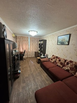 Продам двухкомнатную (2-комн.) квартиру, Таганрогская ул, 139/8, Ростов-на-Дону г