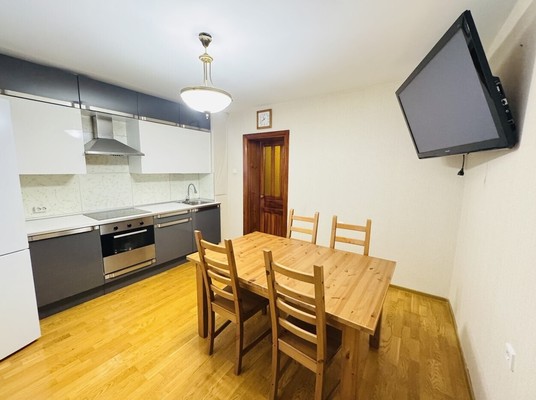 Продам трехкомнатную (3-комн.) квартиру, Авроры ул, 5к10, Уфа г