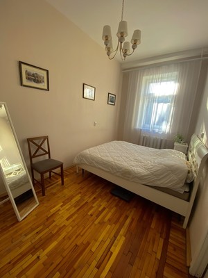 Продам трехкомнатную (3-комн.) квартиру, 4, Осельки п