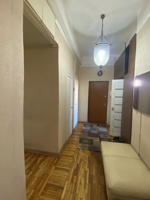 Продам трехкомнатную (3-комн.) квартиру, 4, Осельки п