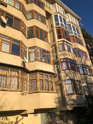 Продам трехкомнатную (3-комн.) квартиру, Учительская (Хостинский р-н) ул, 18В, Сочи г