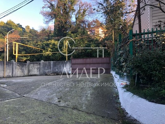 Продам трехкомнатную (3-комн.) квартиру, Учительская (Хостинский р-н) ул, 18В, Сочи г