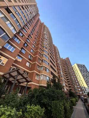 Продам двухкомнатную (2-комн.) квартиру, 10, СНТ Щербинка тер