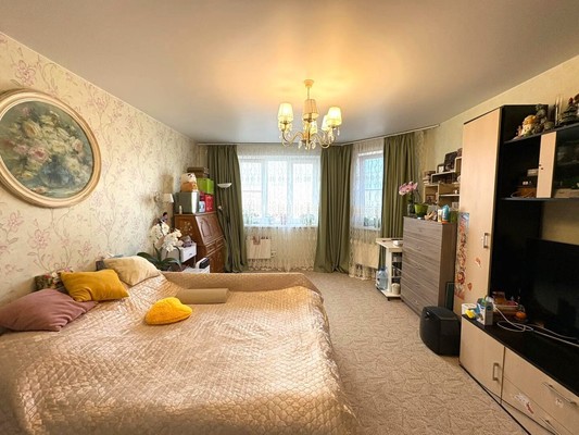 Продам двухкомнатную (2-комн.) квартиру, Земская ул, 21, Чехов г