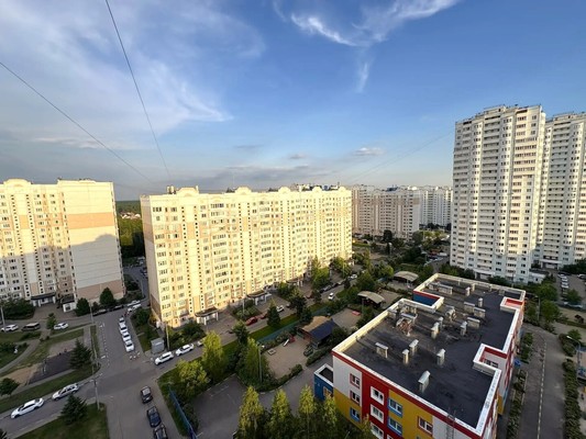 Продам двухкомнатную (2-комн.) квартиру, Земская ул, 21, Чехов г
