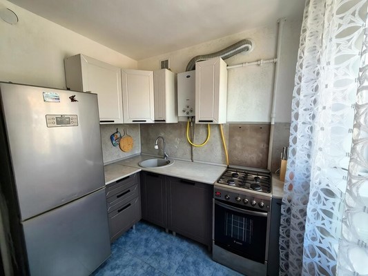 Продам двухкомнатную (2-комн.) квартиру, Ленина пр-кт, 27, Новороссийск г