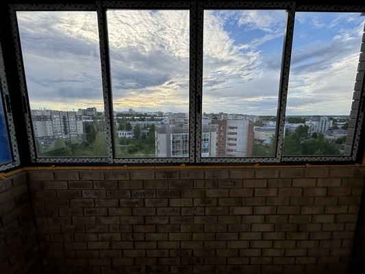 Продам трехкомнатную (3-комн.) квартиру, Колхозная ул, 16, Сыктывкар г