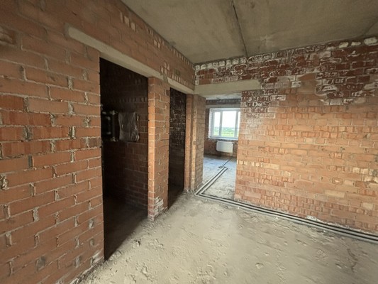 Продам трехкомнатную (3-комн.) квартиру, Колхозная ул, 16, Сыктывкар г