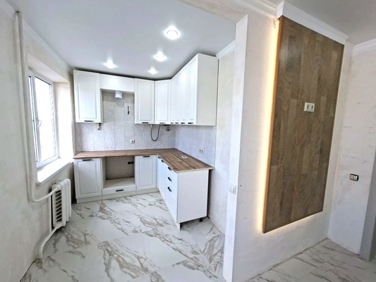 Продам трехкомнатную (3-комн.) квартиру, Ленинградская ул, 131, Тихорецк г