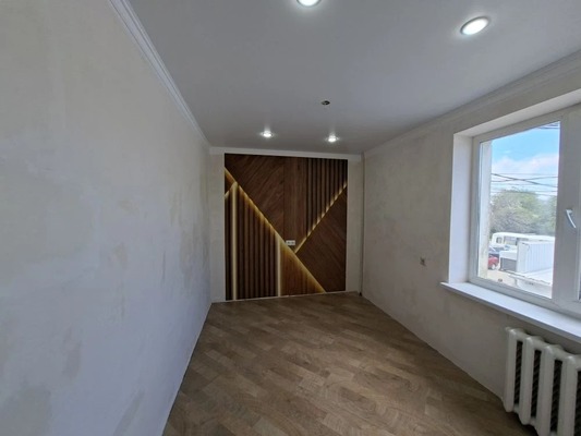 Продам трехкомнатную (3-комн.) квартиру, Ленинградская ул, 131, Тихорецк г