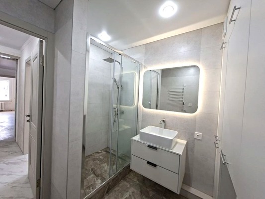 Продам трехкомнатную (3-комн.) квартиру, Ленинградская ул, 131, Тихорецк г