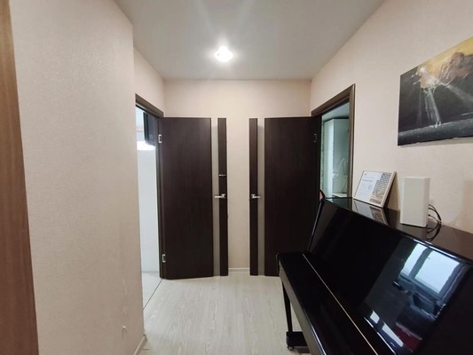 Продам трехкомнатную (3-комн.) квартиру, Ленина ул, 25, Октябрьский рп