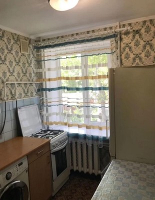 Продам однокомнатную (1-комн.) квартиру, Совхозная ул, 4А, Симферополь г