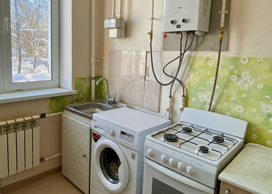 Продам двухкомнатную (2-комн.) квартиру, Маяк ул, 9, Икша рп