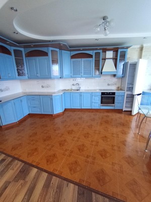 Продам двухкомнатную (2-комн.) квартиру, З.Космодемьянской ул, 5, Химки г