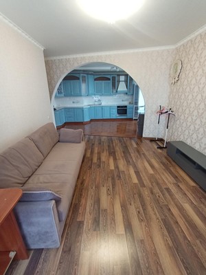 Продам двухкомнатную (2-комн.) квартиру, З.Космодемьянской ул, 5, Химки г