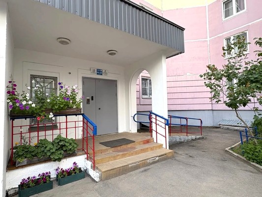 Продам однокомнатную (1-комн.) квартиру, Земская ул, 5, Чехов г