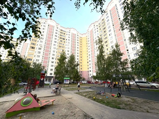 Продам однокомнатную (1-комн.) квартиру, Земская ул, 5, Чехов г