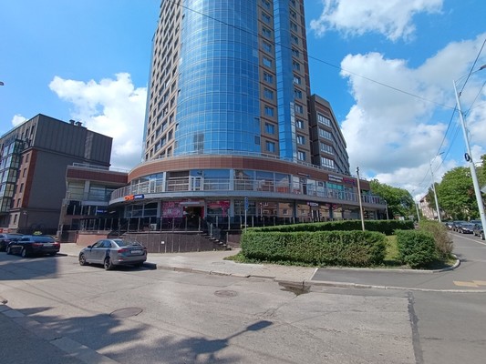 Продам коммерческое помещение 772,1 м2, 1812 года ул, 126, Калининград г