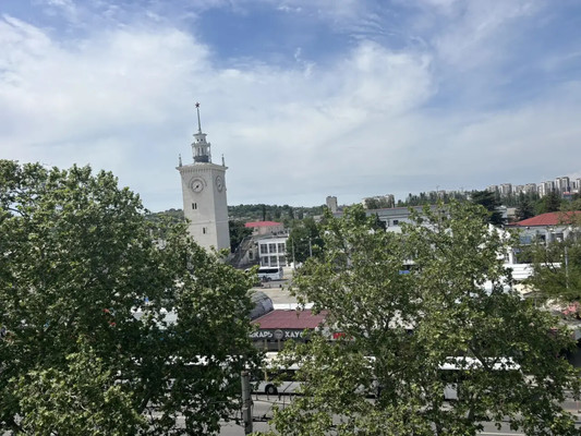 Продам двухкомнатную (2-комн.) квартиру, Ленина б-р, 15/1, Симферополь г