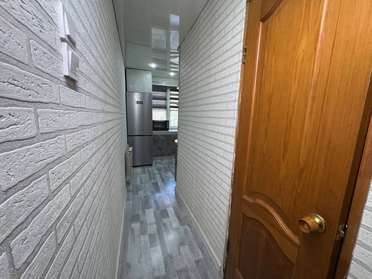 Продам двухкомнатную (2-комн.) квартиру, Ленинградская ул, 67, Комсомольск-на-Амуре г