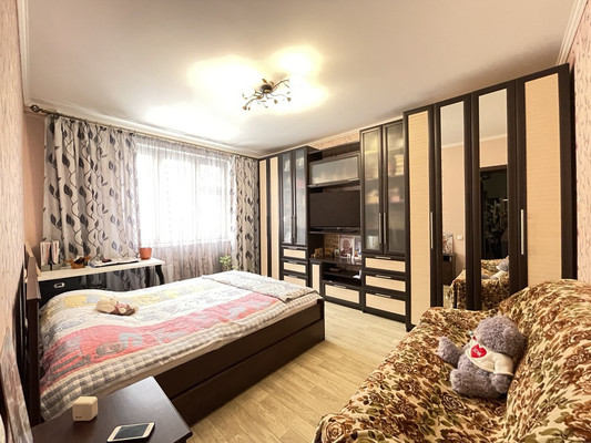 Продам трехкомнатную (3-комн.) квартиру, Солнечная ул, 15, Говорово д