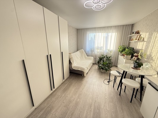 Продам комнату в 8-комн. квартире, 3 Интернационала ул, 57, Воронеж г