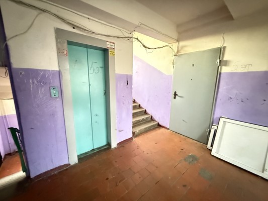 Продам комнату в 8-комн. квартире, 3 Интернационала ул, 57, Воронеж г