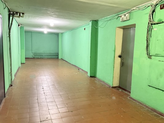 Продам комнату в 8-комн. квартире, 3 Интернационала ул, 57, Воронеж г