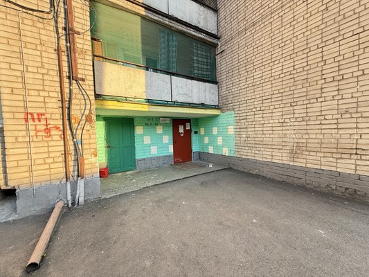 Продам комнату в 8-комн. квартире, 3 Интернационала ул, 57, Воронеж г