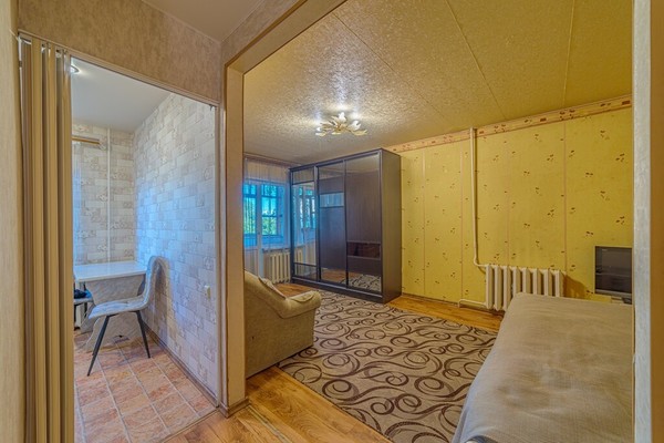 Продам однокомнатную (1-комн.) квартиру, Карпинского ул, 19, Пенза г