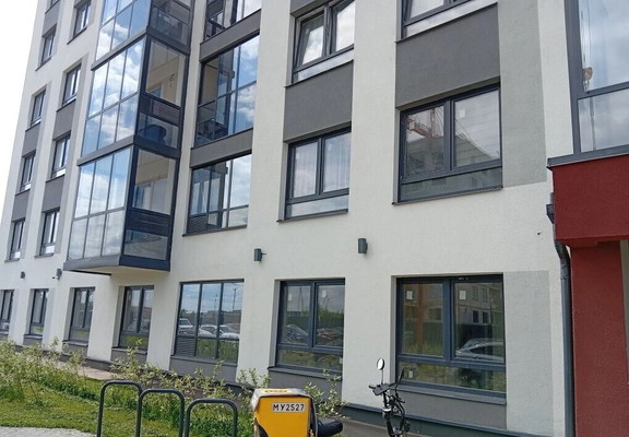Продам двухкомнатную (2-комн.) квартиру, Славы б-р, 9к2, Янино-1 гп