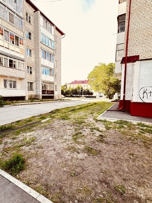 Продам двухкомнатную (2-комн.) квартиру, Карла Маркса ул, 76, Ишим г