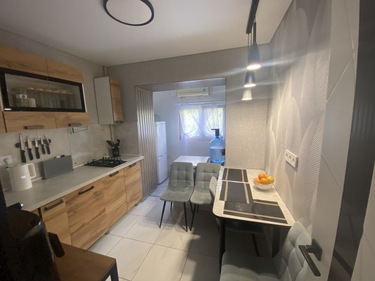 Продам двухкомнатную (2-комн.) квартиру, Рабфаковская ул, 36, Туапсе г