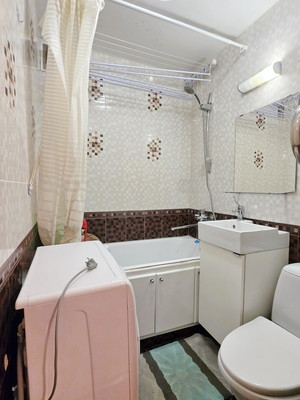Продам двухкомнатную (2-комн.) квартиру, Советская ул, 112, Глазово д