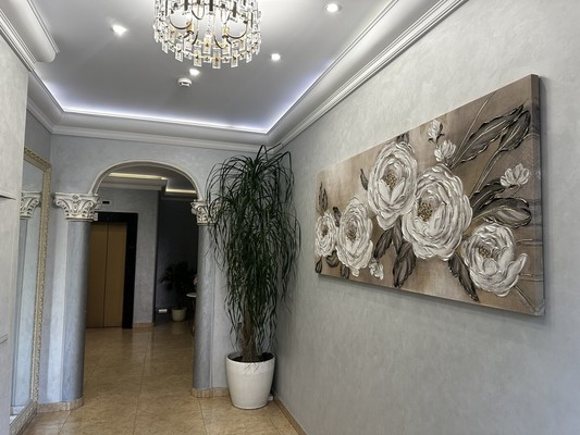 Продам трехкомнатную (3-комн.) квартиру, Роз (Центральный р-н) ул, 52, Сочи г