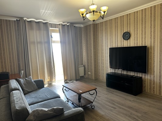 Продам трехкомнатную (3-комн.) квартиру, Роз (Центральный р-н) ул, 52, Сочи г