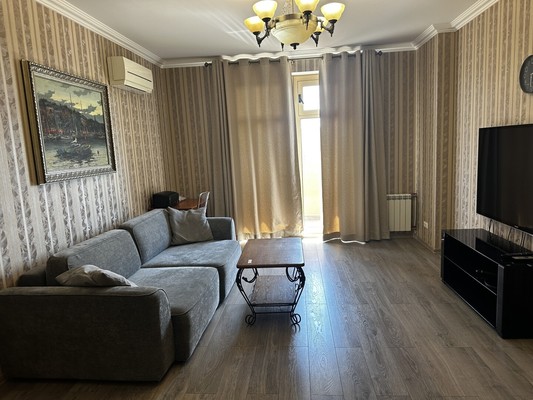 Продам трехкомнатную (3-комн.) квартиру, Роз (Центральный р-н) ул, 52, Сочи г