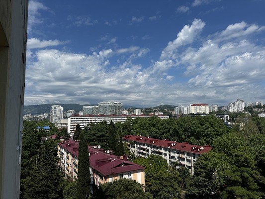 Продам трехкомнатную (3-комн.) квартиру, Роз (Центральный р-н) ул, 52, Сочи г