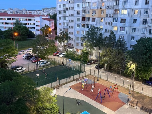 Продам трехкомнатную (3-комн.) квартиру, Лермонтова ул, 11, Симферополь г