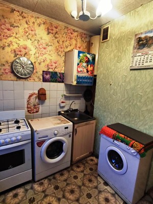 Продам комнату в 3-комн. квартире, 10, Новосел тер. СНТ
