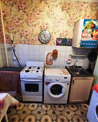 Продам комнату в 3-комн. квартире, 10, Новосел тер. СНТ