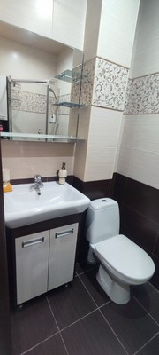 Продам двухкомнатную (2-комн.) квартиру, Беспалова ул, 13, Симферополь г