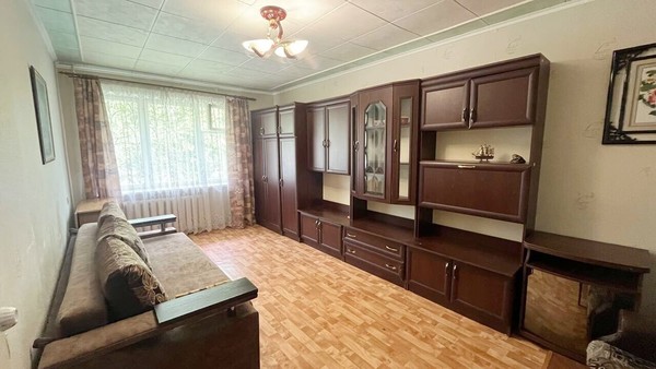 Продам однокомнатную (1-комн.) квартиру, Мичурина ул, 10, Симферополь г