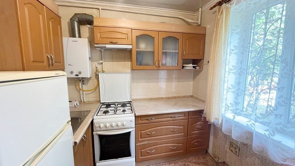 Продам однокомнатную (1-комн.) квартиру, Мичурина ул, 10, Симферополь г