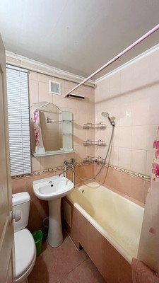 Продам однокомнатную (1-комн.) квартиру, Мичурина ул, 10, Симферополь г